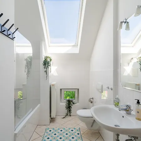 Fantastic Attic Apartment Leipzig