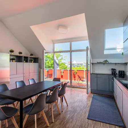 Fantastic Attic Apartment *